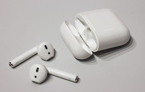 Беспроводные наушники AirPods